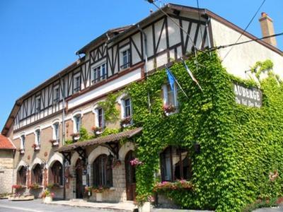 Val Des Bois Panzió Warmeriville Kültér fotó